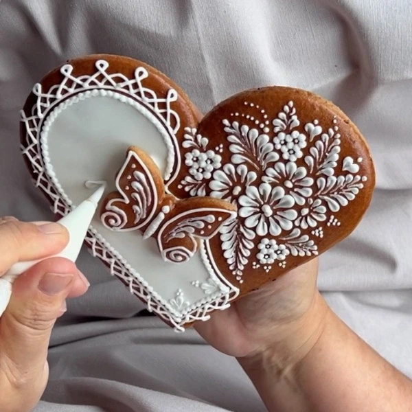 Advanced Czech lacework technique