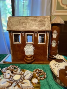 works-gingerbread-academy-1